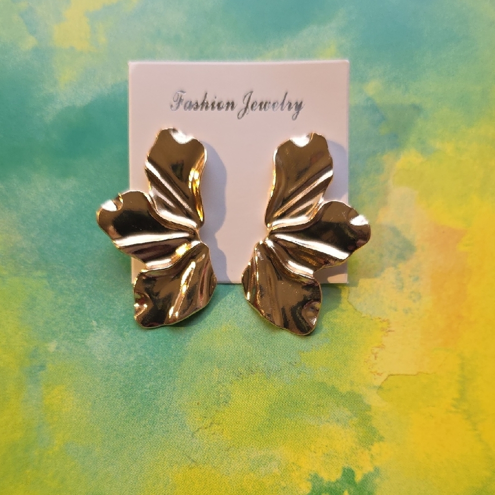 Gold Leaf Earrings